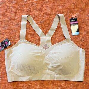 NWT Bali Women's Comfort Revolution Bra - Beige 3XL
